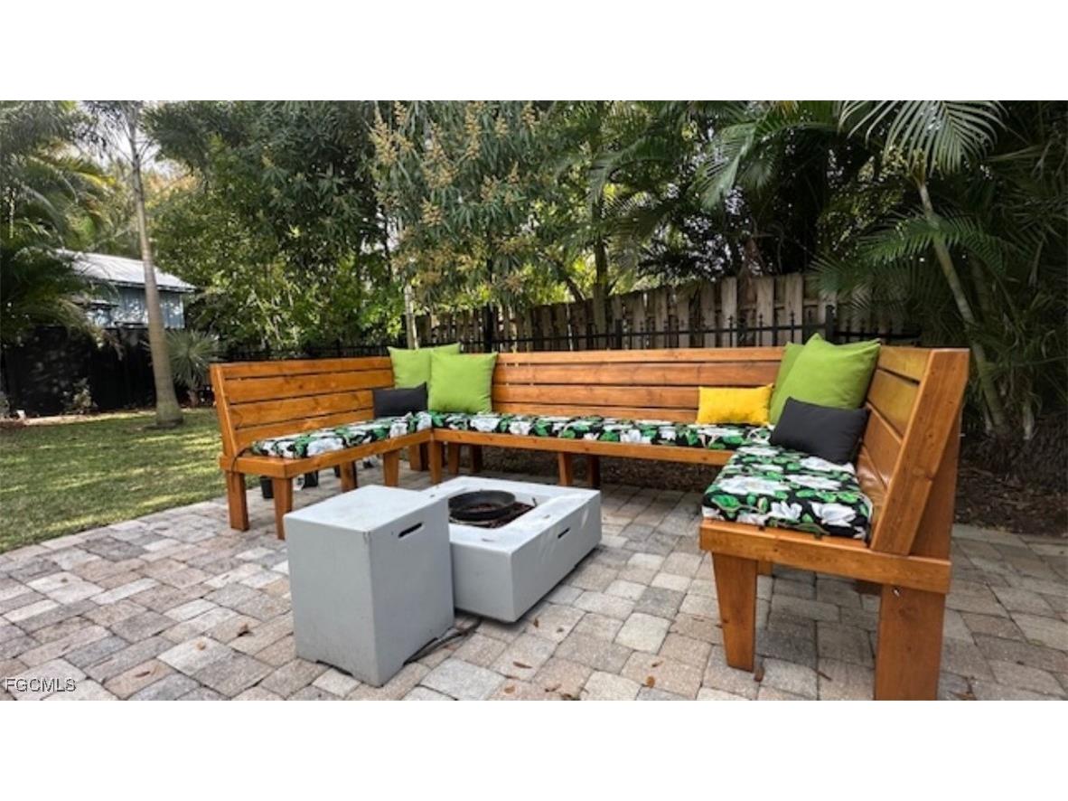 2408 Euclid Avenue Fort Myers FL 33901 2025005968 image7