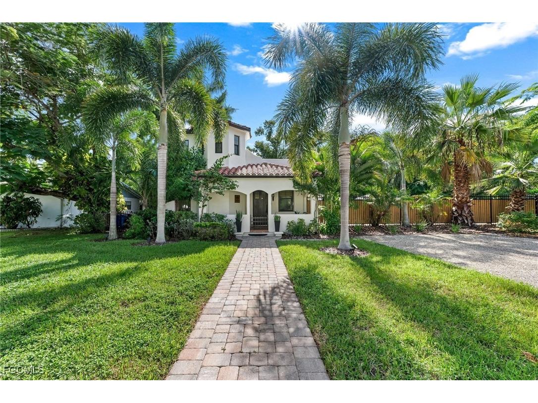 2408 Euclid Avenue Fort Myers FL 33901 2025017773 image1