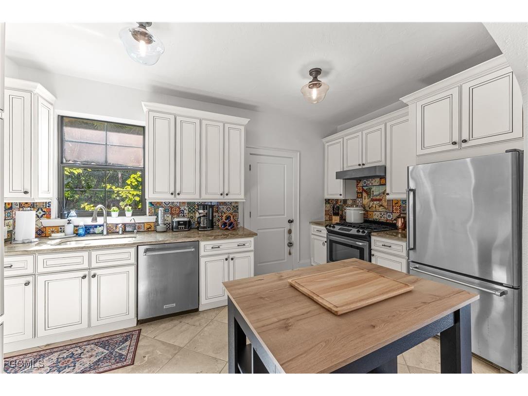 2408 Euclid Avenue Fort Myers FL 33901 2025017773 image15