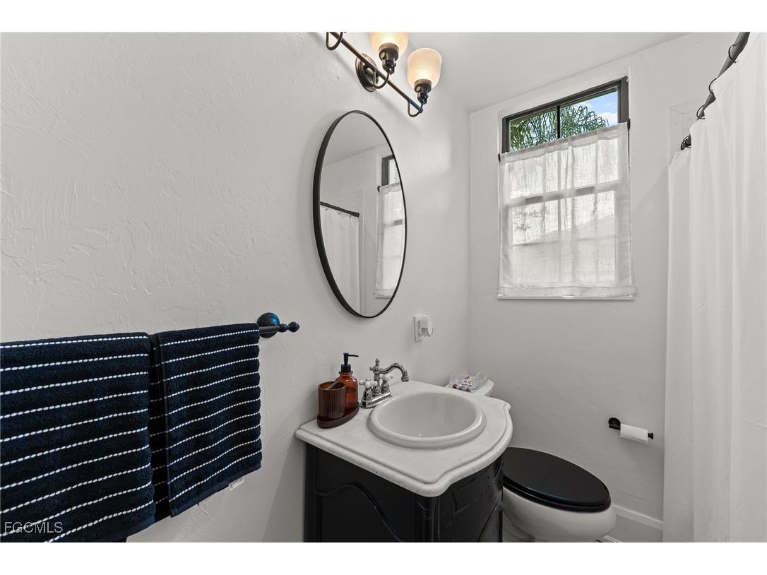 2408 Euclid Avenue Fort Myers FL 33901 2025017773 image21