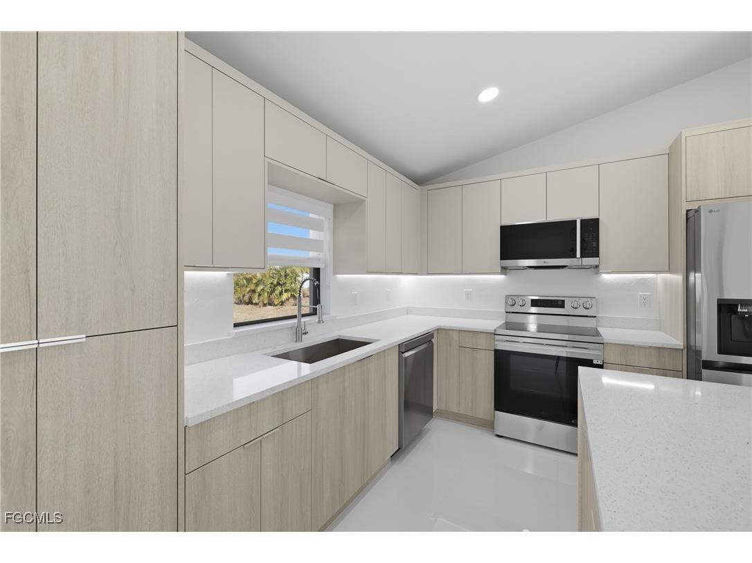 2408 NW 7th Place Cape Coral FL 33993 2025022557 image13