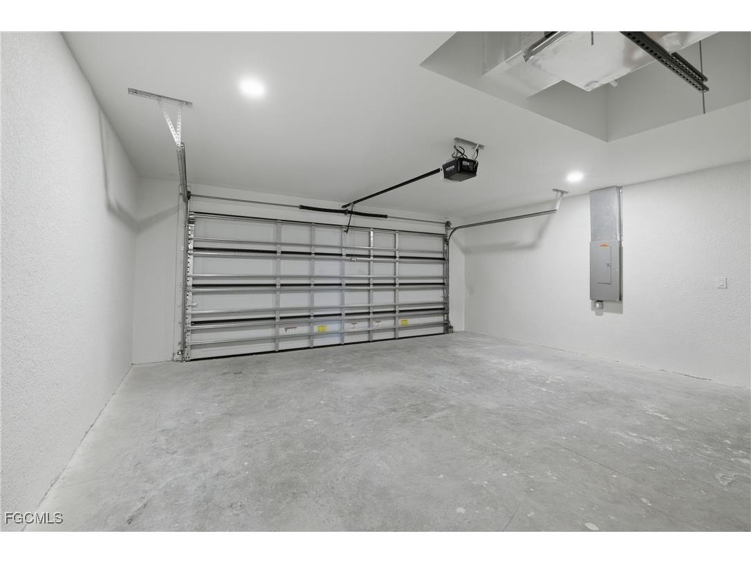 2408 NW 7th Place Cape Coral FL 33993 2025022557 image16