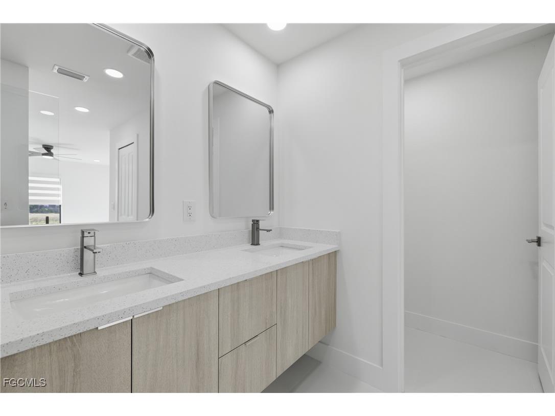 2408 NW 7th Place Cape Coral FL 33993 2025022557 image28