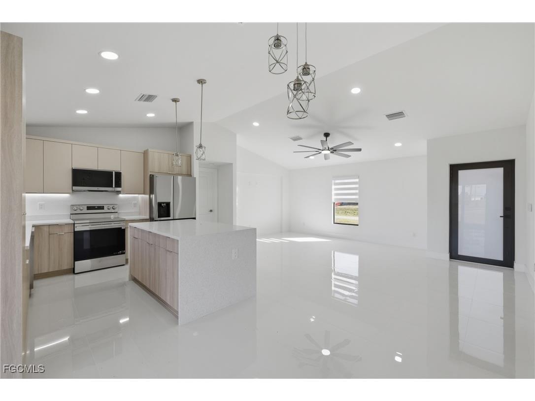 2408 NW 7th Place Cape Coral FL 33993 2025022557 image8