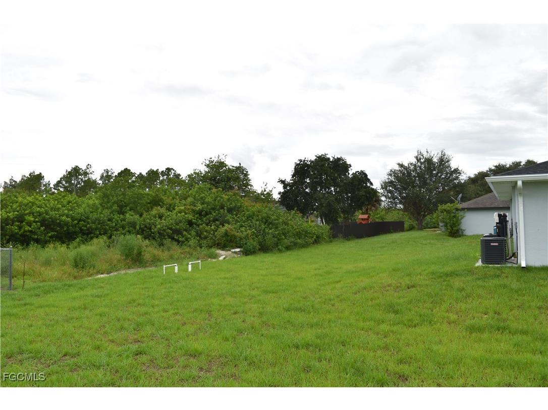 2409/2411 Churchill Avenue N Lehigh Acres FL 33971 2025003301 image11