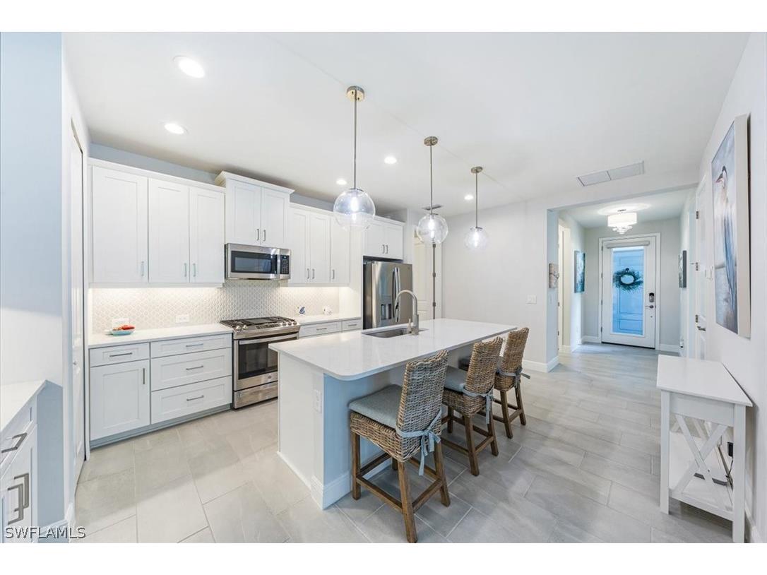 2409 Ariane Drive Naples FL 34112 224045777 image1