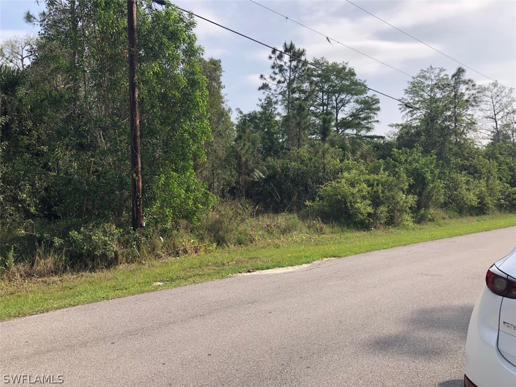 241 33rd Avenue NE Naples FL 34120 226012400 image5