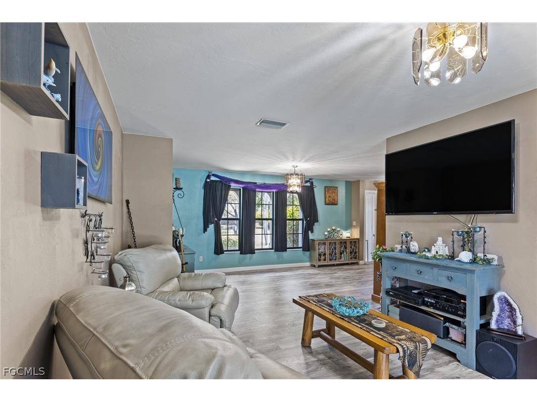 241 Connecticut Avenue Fort Myers FL 33905 2026013917 image8