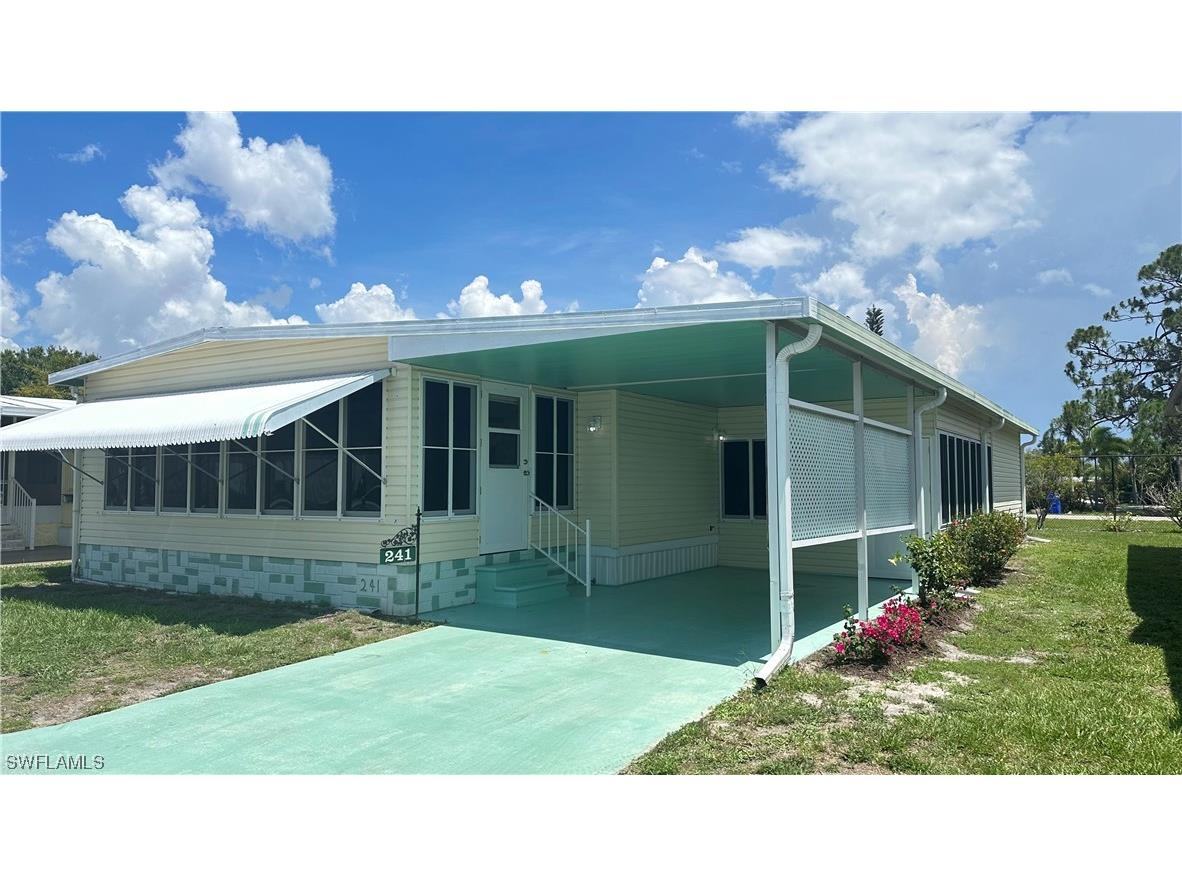 241 Poinsettia Drive Fort Myers FL 33905 223045435 image1