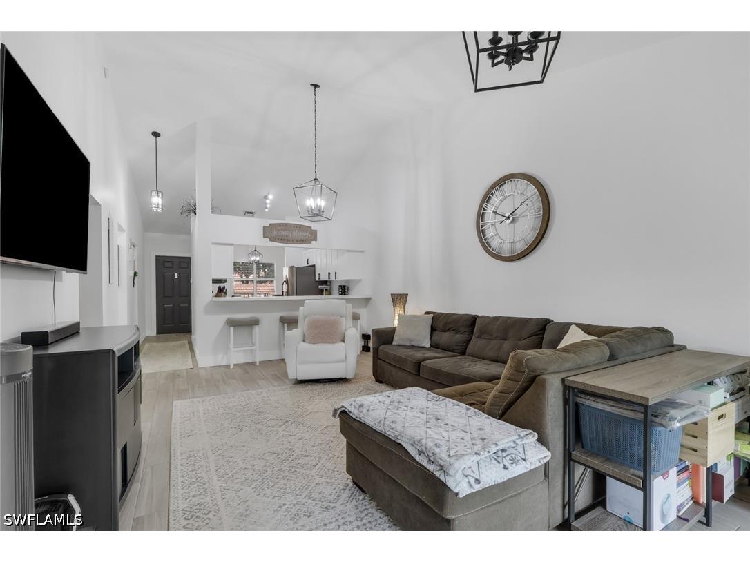 241 Robin Hood Circle #202 Naples FL 34104 226020409 image10