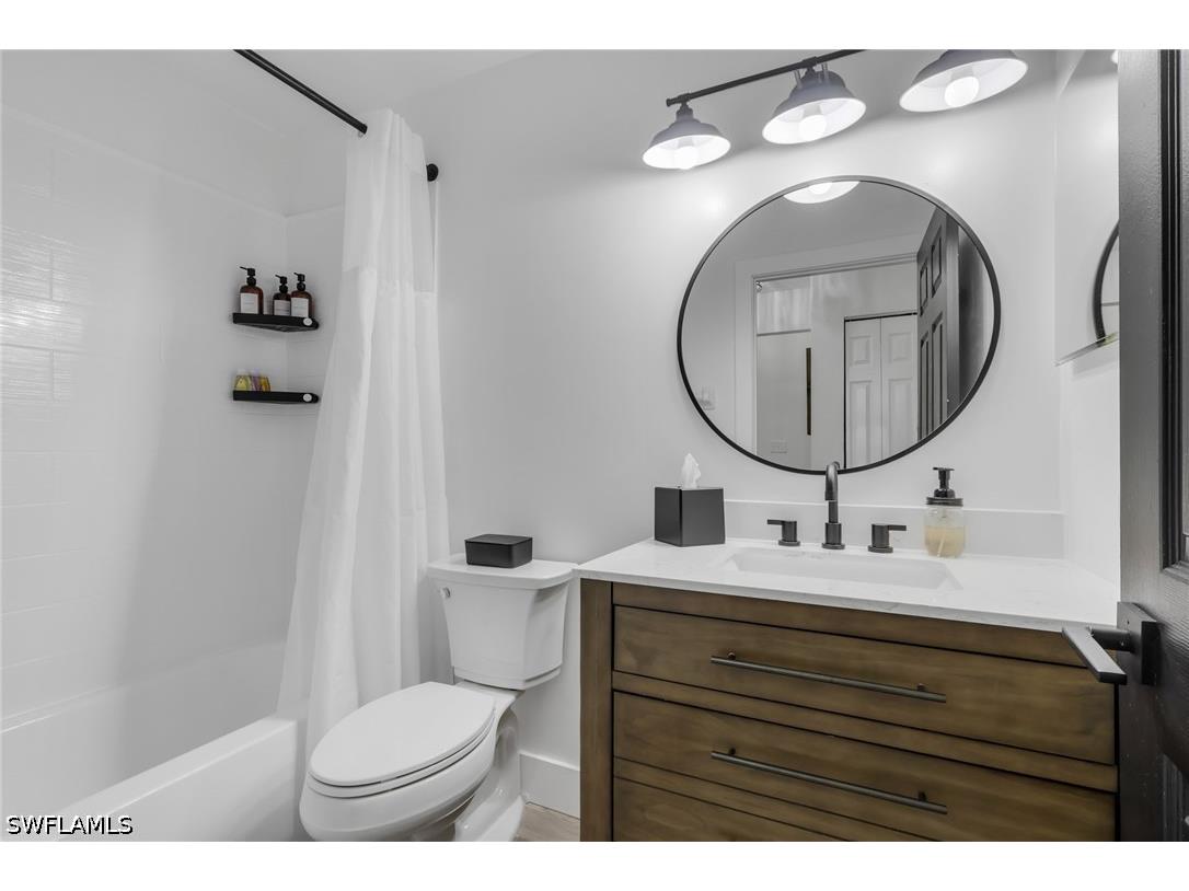 241 Robin Hood Circle #202 Naples FL 34104 226020409 image20