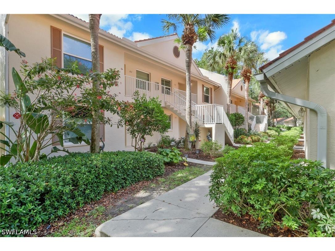 241 Robin Hood Circle #202 Naples FL 34104 226020409 image26