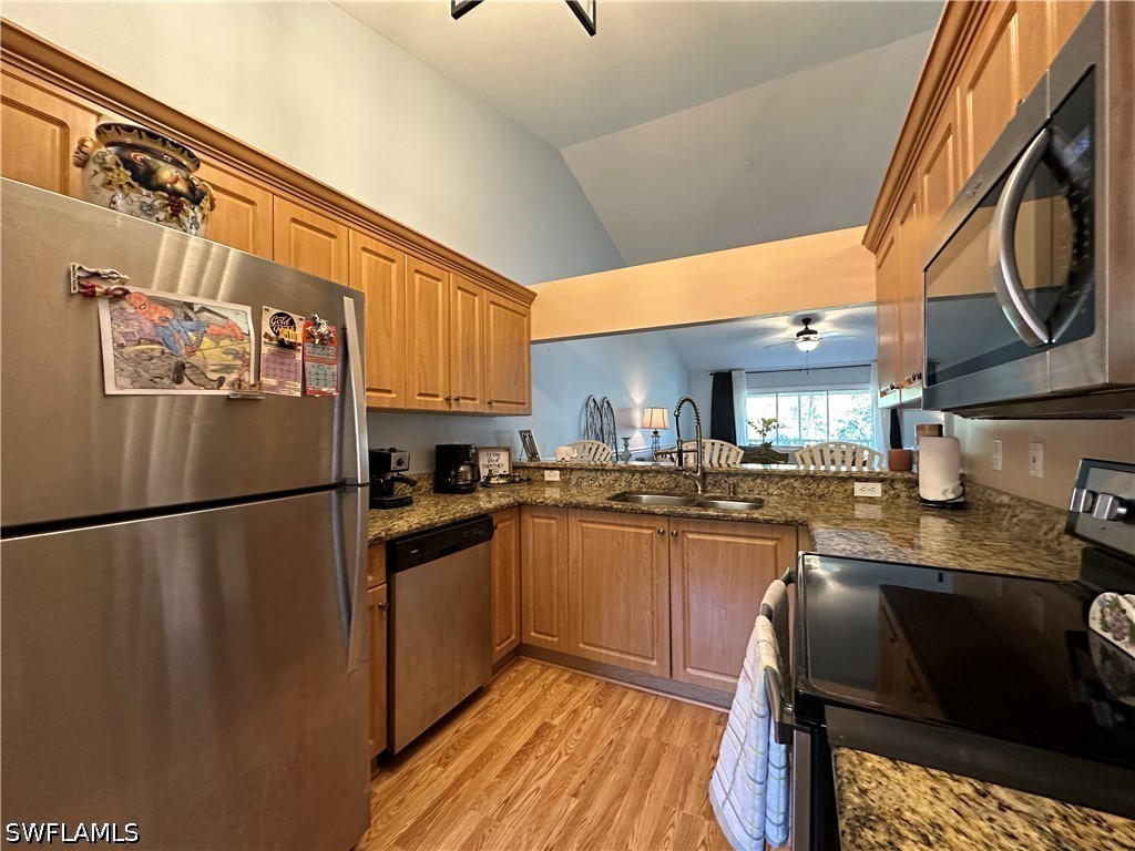 241 Robin Hood Circle #204 Naples FL 34104 226015497 image3