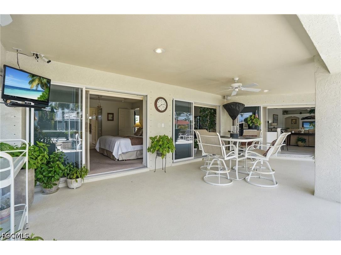 241 SE 29th Terrace Cape Coral FL 33904 2026019870 image13