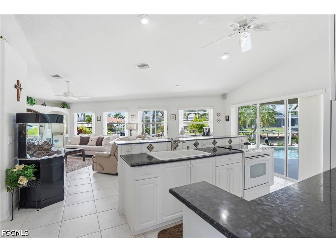 241 SE 29th Terrace Cape Coral FL 33904 2026019870 image19