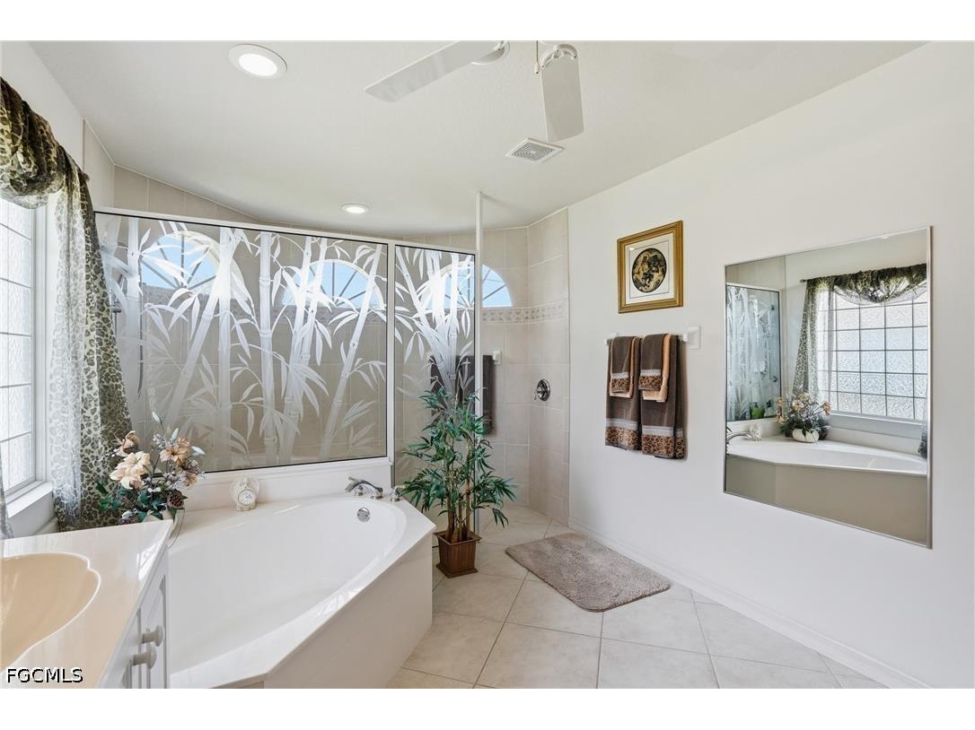 241 SE 29th Terrace Cape Coral FL 33904 2026019870 image28