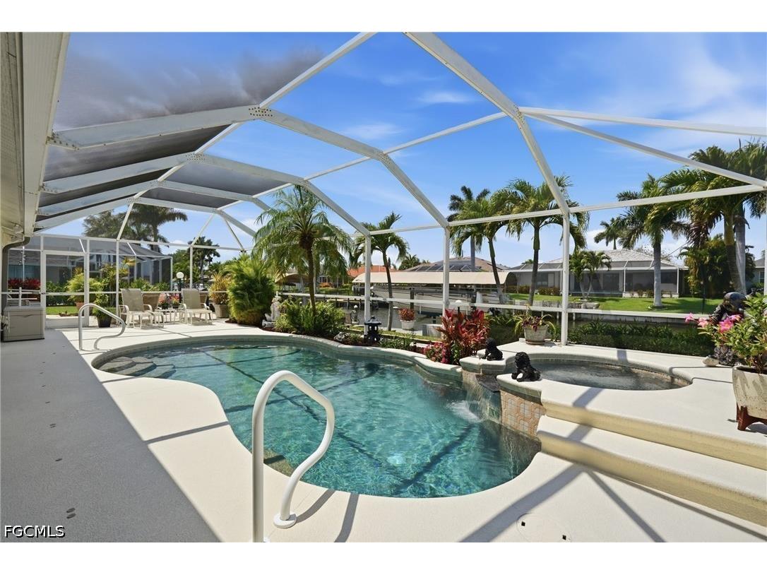 241 SE 29th Terrace Cape Coral FL 33904 2026019870 image37
