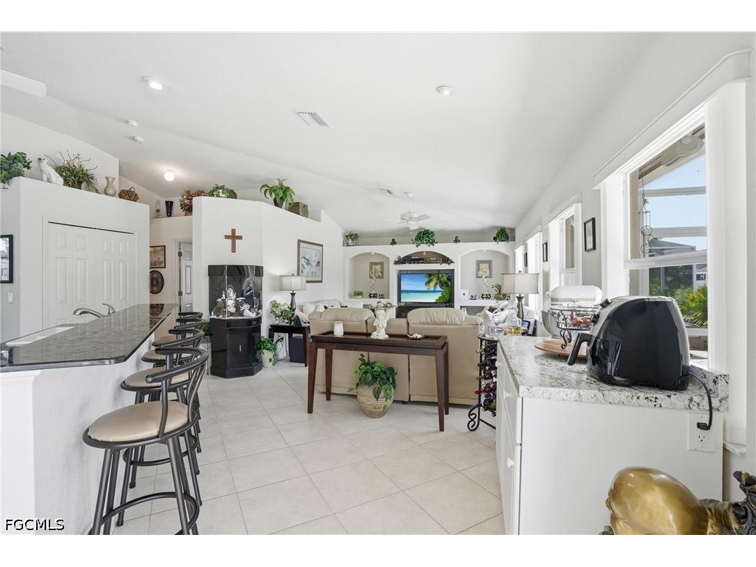 241 SE 29th Terrace Cape Coral FL 33904 2026019870 image7