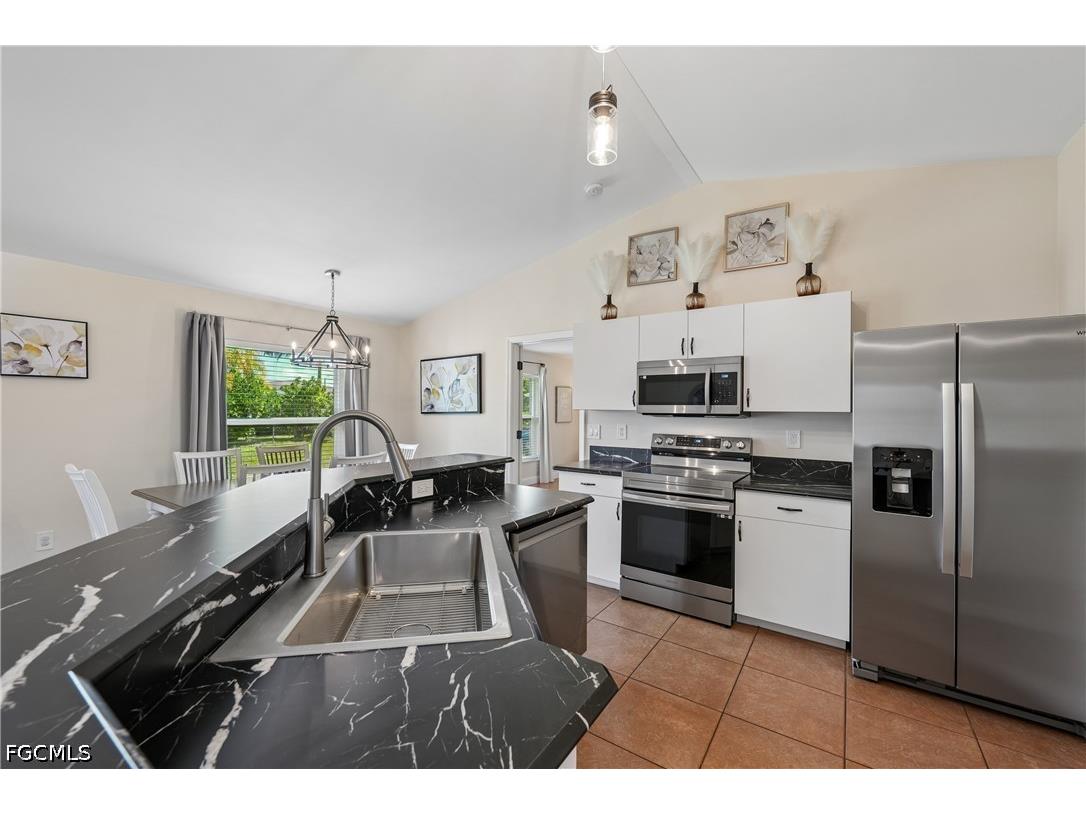 241 SW 34th Terrace Cape Coral FL 33914 2026018166 image11