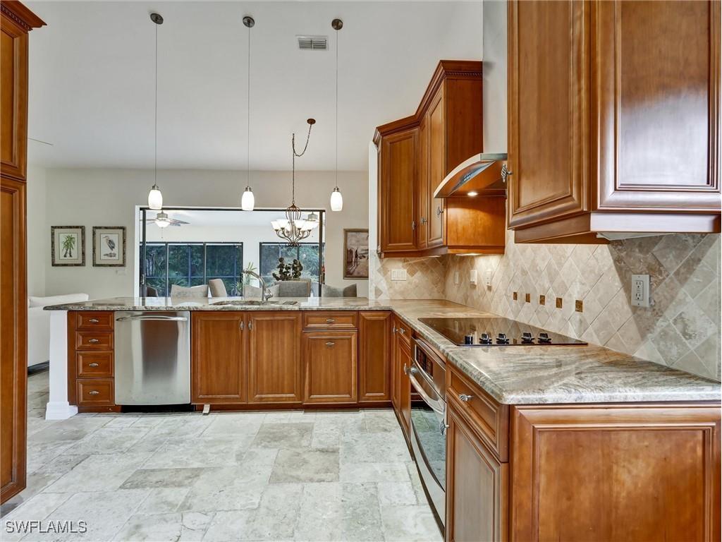 241 Saint James Way Naples FL 34104 225073175 image12