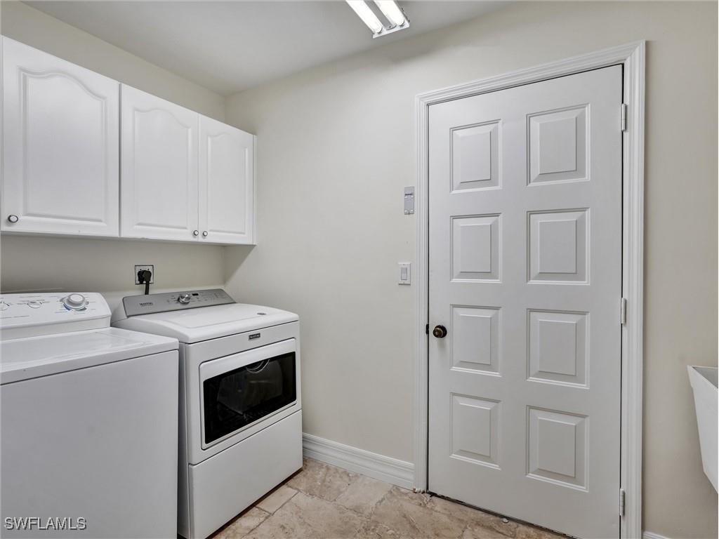 241 Saint James Way Naples FL 34104 225073175 image20