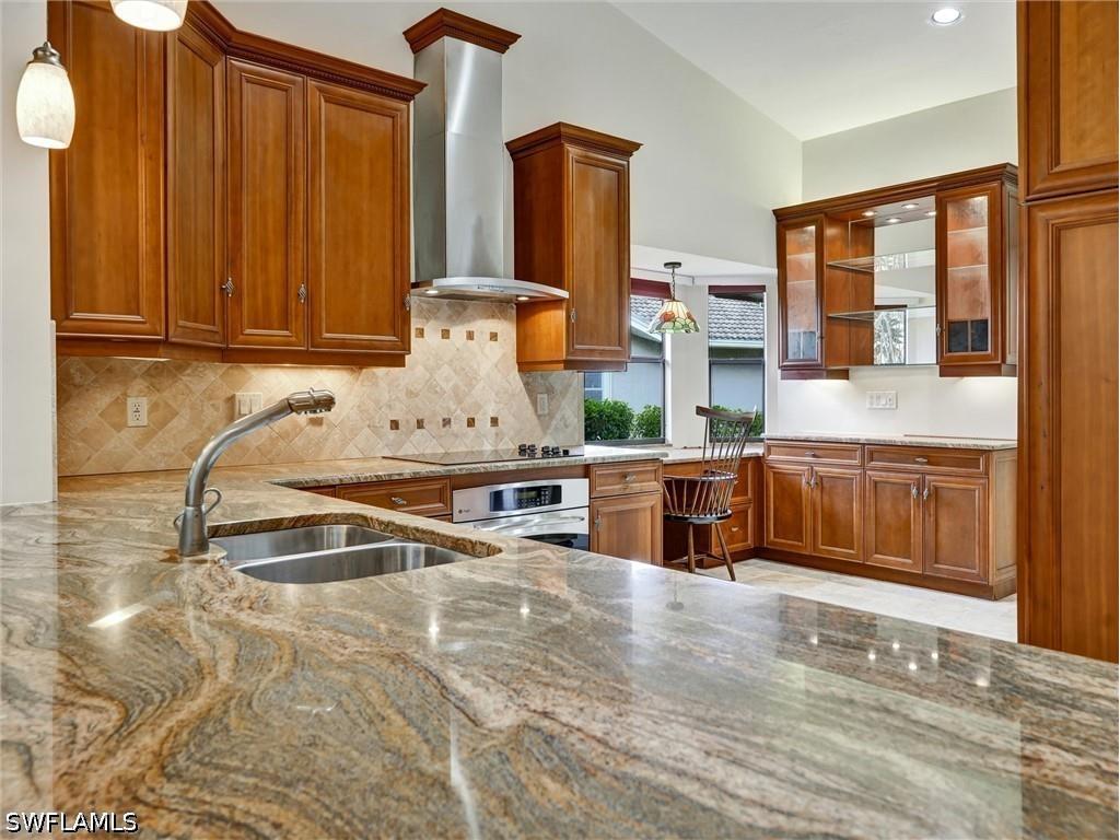 241 Saint James Way Naples FL 34104 226022130 image10