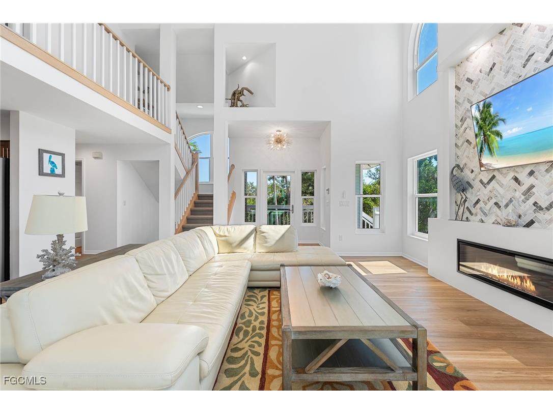 241 Violet Drive Sanibel FL 33957 2025021470 image11