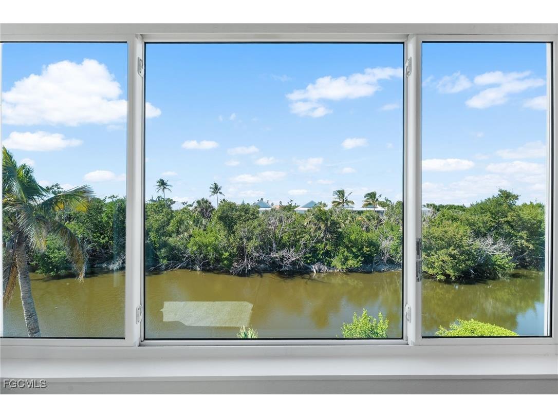 241 Violet Drive Sanibel FL 33957 2025021470 image31