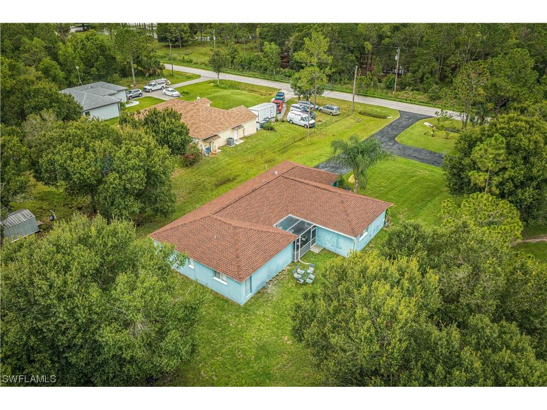 2410 68th Avenue NE Naples FL 34120 223038326 image1