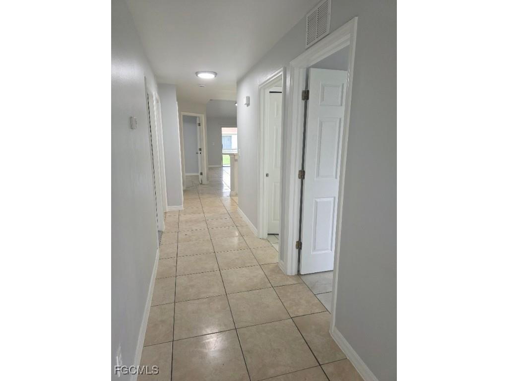 2410 Joe Avenue S Lehigh Acres FL 33973 2025018464 image3