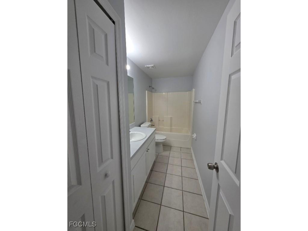 2410 Joe Avenue S Lehigh Acres FL 33973 2025018464 image6