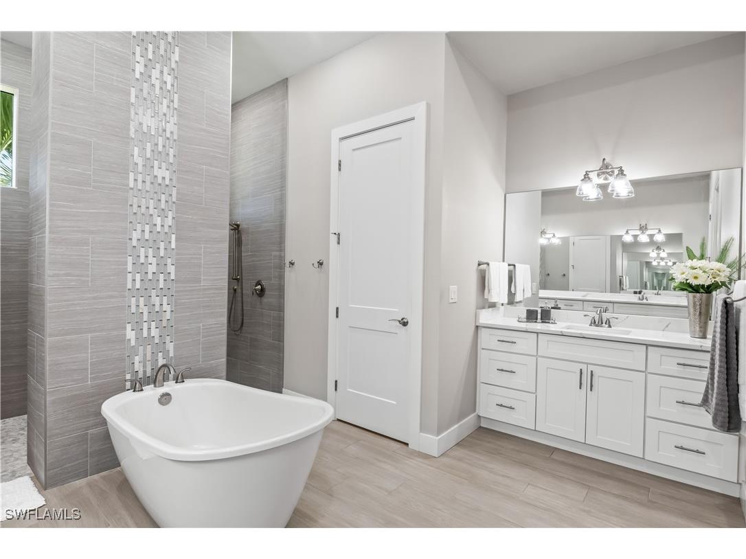 2410 Kismet Lakes Lane Cape Coral FL 33993 225015427 image25