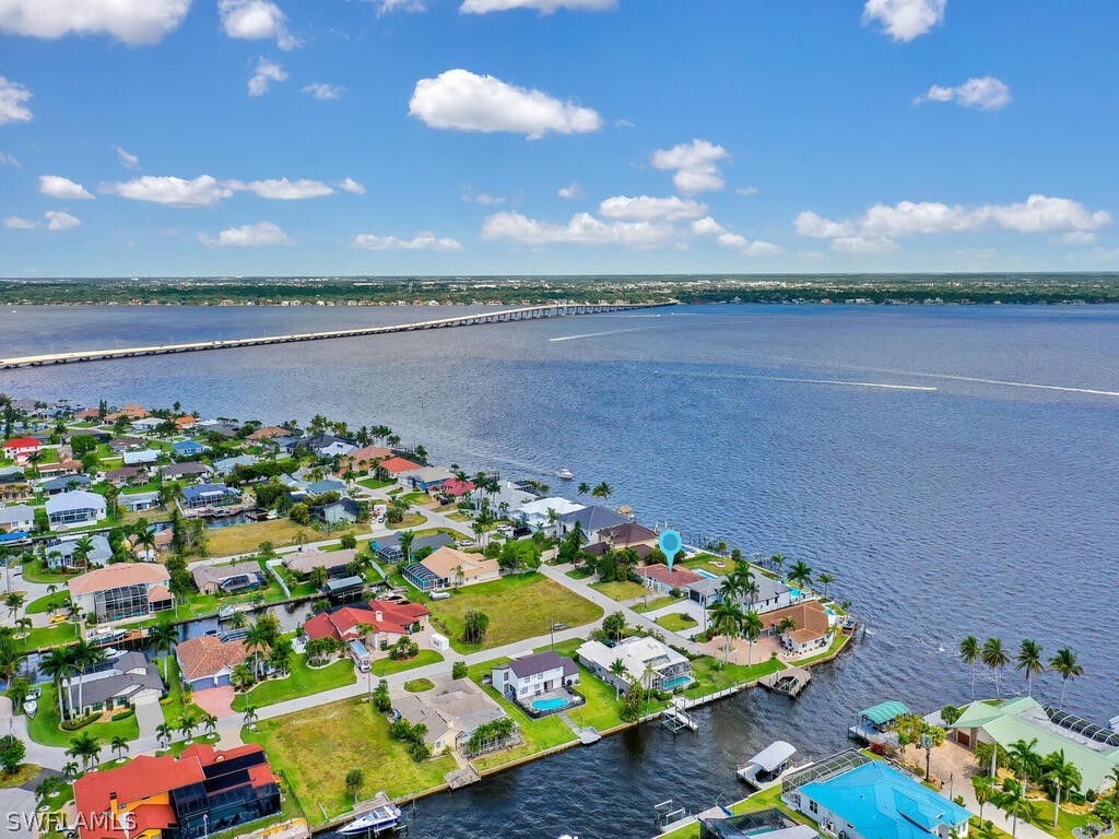 2410 SE 28th Street Cape Coral FL 33904 224037970 image1