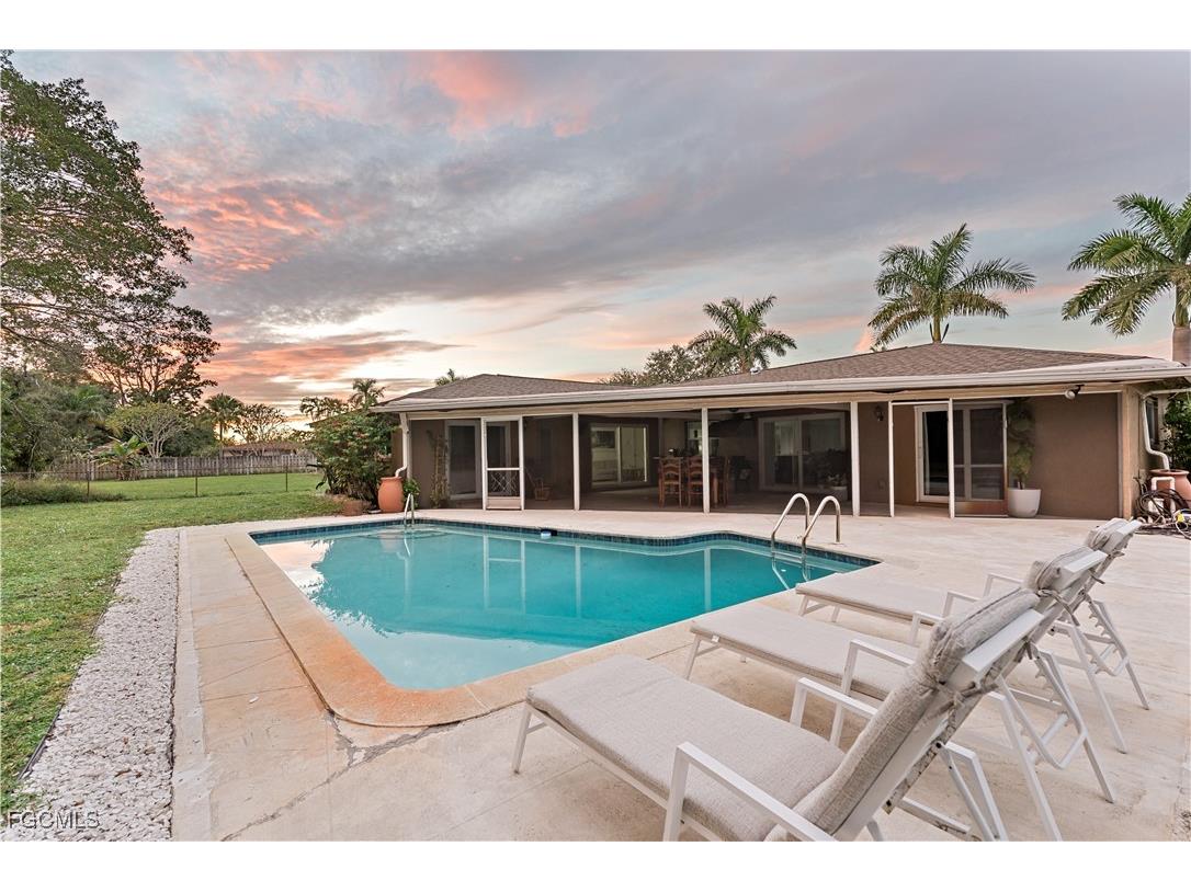 2412 La Salle Avenue Fort Myers FL 33907 2025019426 image1