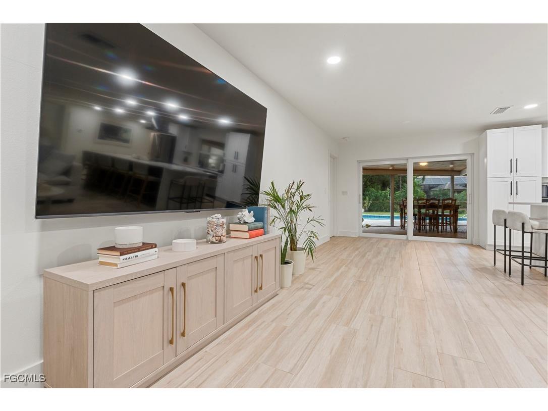 2412 La Salle Avenue Fort Myers FL 33907 2025019426 image34
