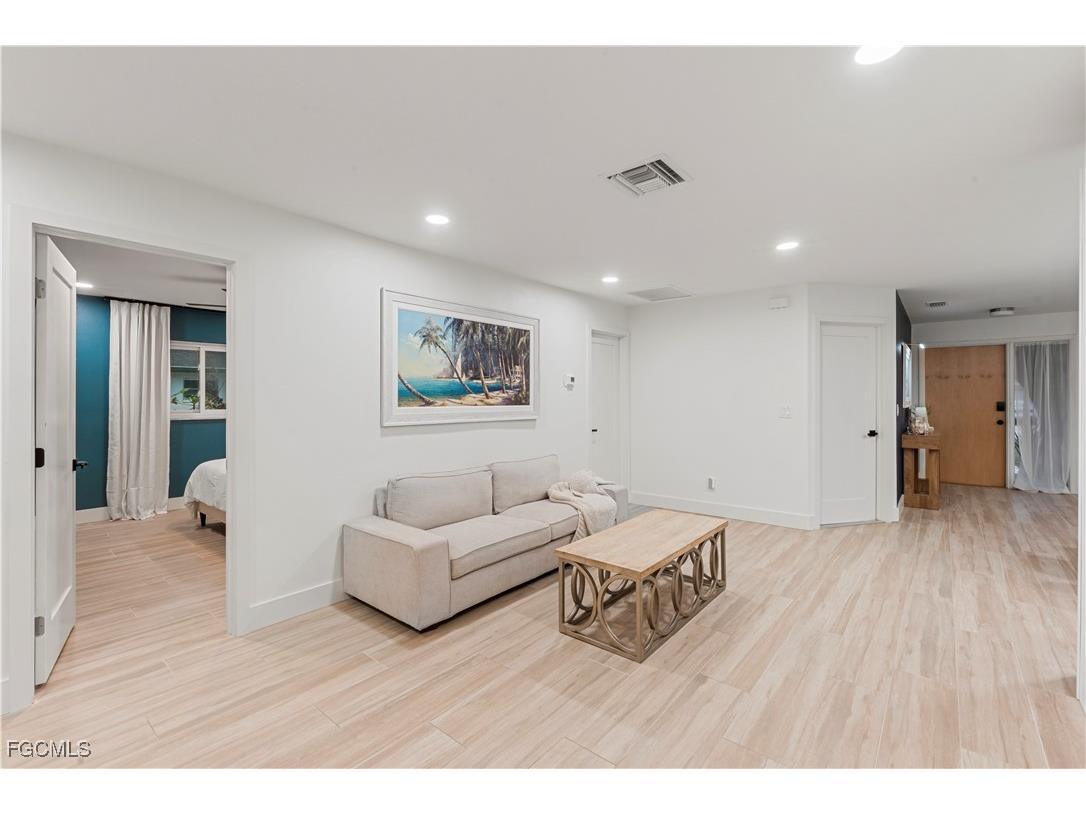 2412 La Salle Avenue Fort Myers FL 33907 2025019426 image46