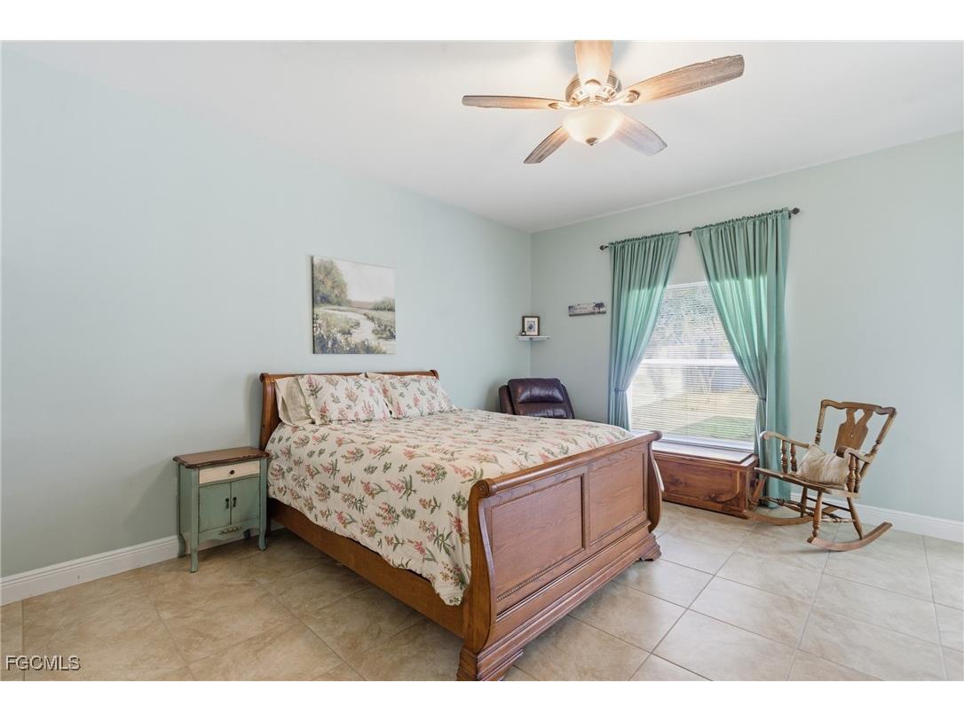 2412 Nature Pointe Loop Fort Myers FL 33905 2025021970 image24