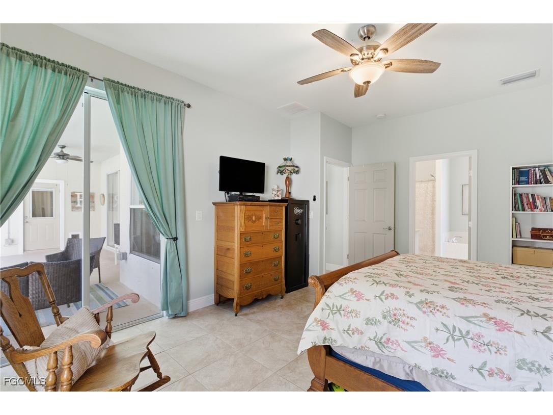 2412 Nature Pointe Loop Fort Myers FL 33905 2025021970 image27
