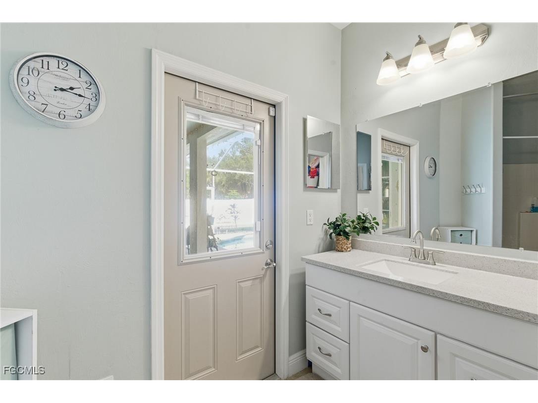 2412 Nature Pointe Loop Fort Myers FL 33905 2025021970 image32