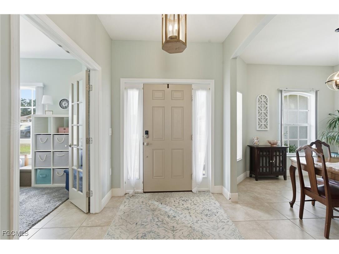 2412 Nature Pointe Loop Fort Myers FL 33905 2025021970 image4