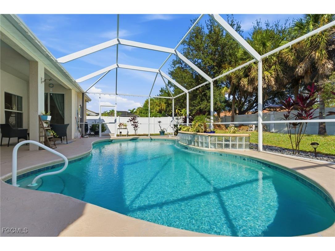 2412 Nature Pointe Loop Fort Myers FL 33905 2025021970 image42