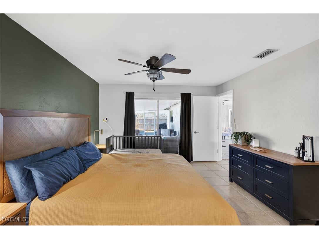 2413 Woodland Circle Fort Myers FL 33907 2026000742 image15