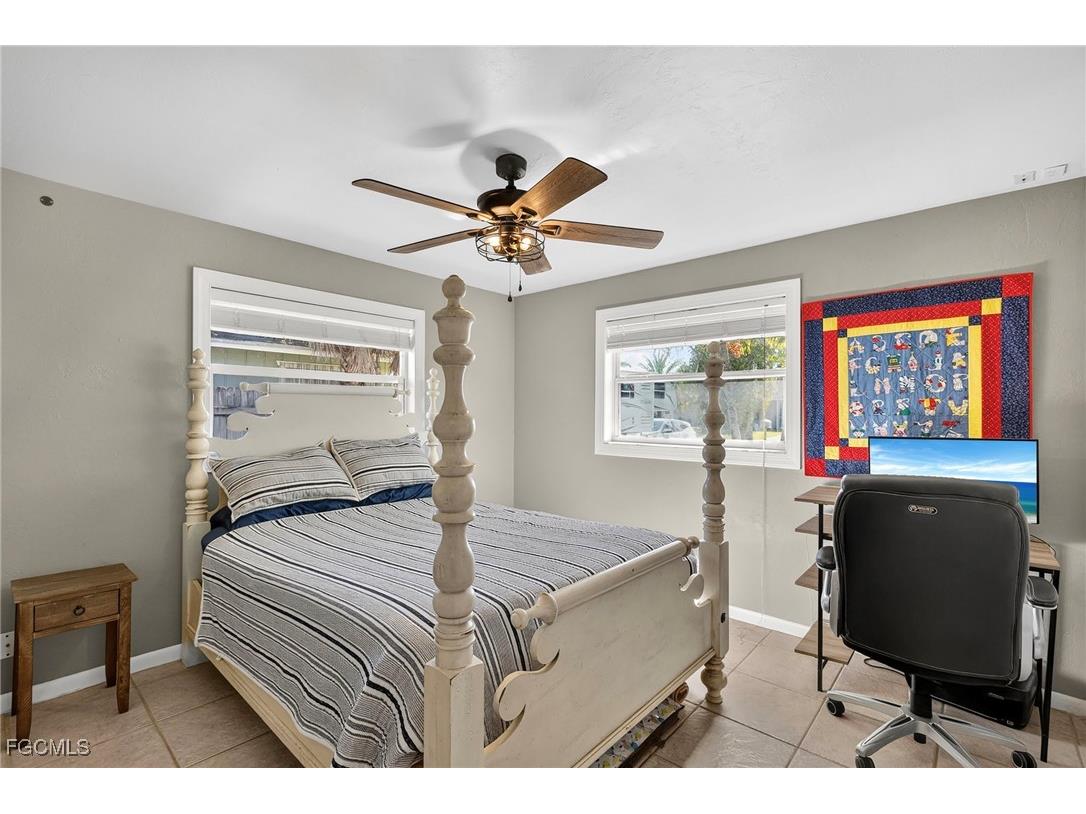 2413 Woodland Circle Fort Myers FL 33907 2026000742 image18