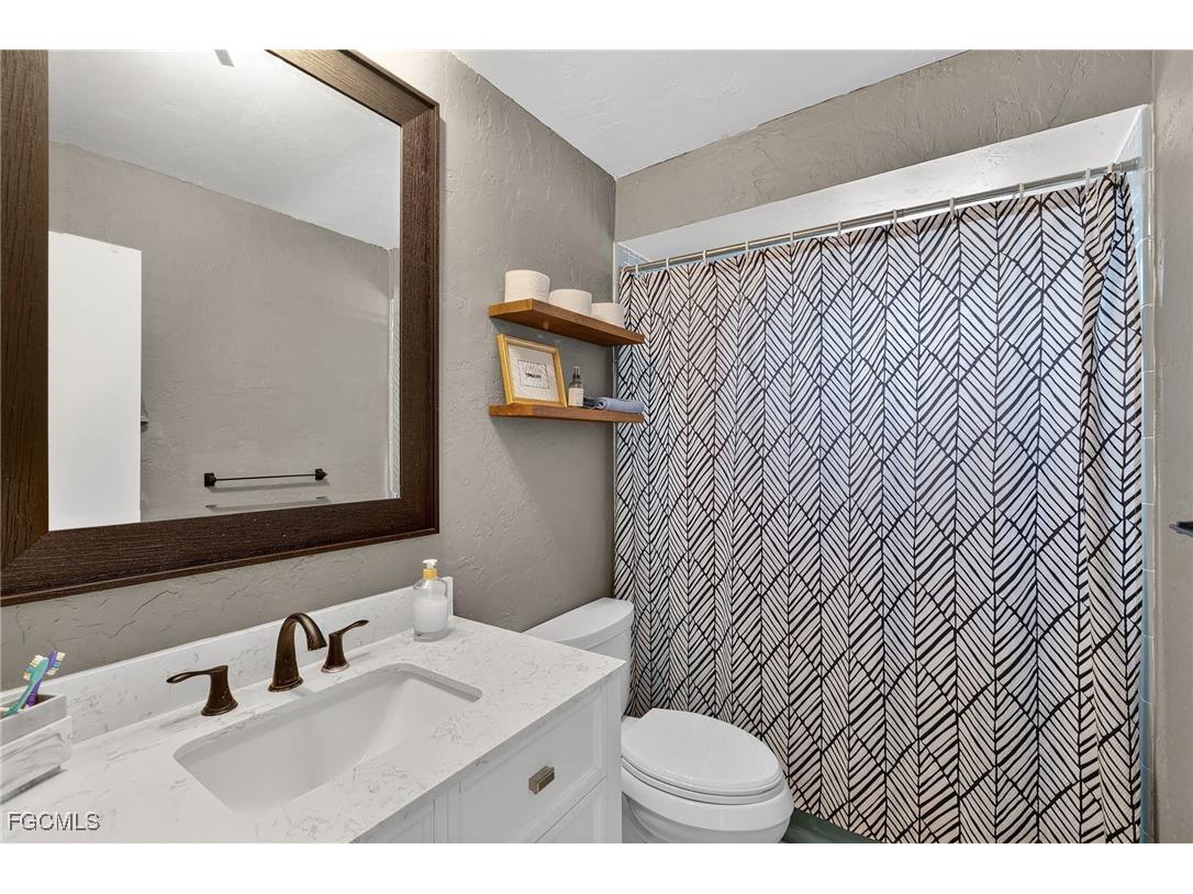 2413 Woodland Circle Fort Myers FL 33907 2026000742 image20