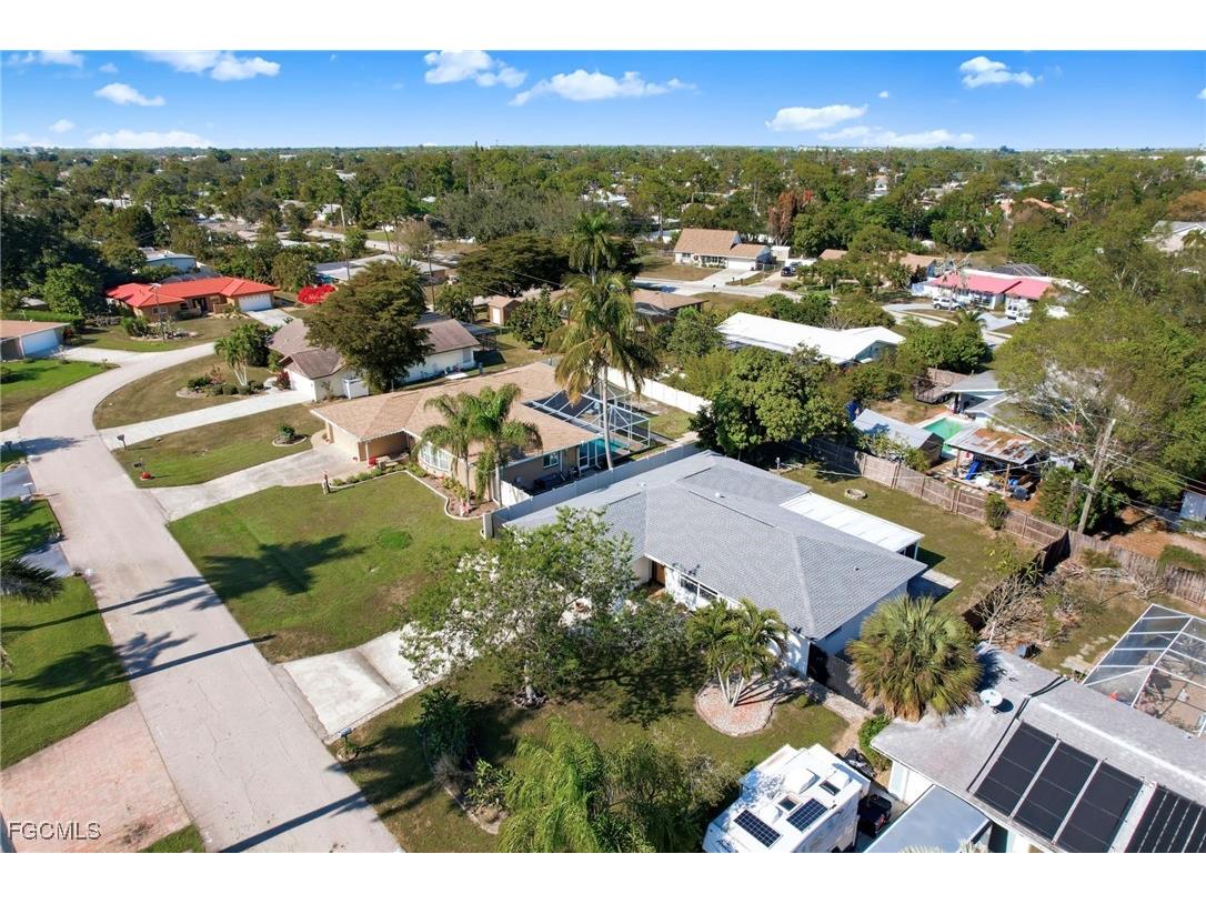 2413 Woodland Circle Fort Myers FL 33907 2026000742 image33