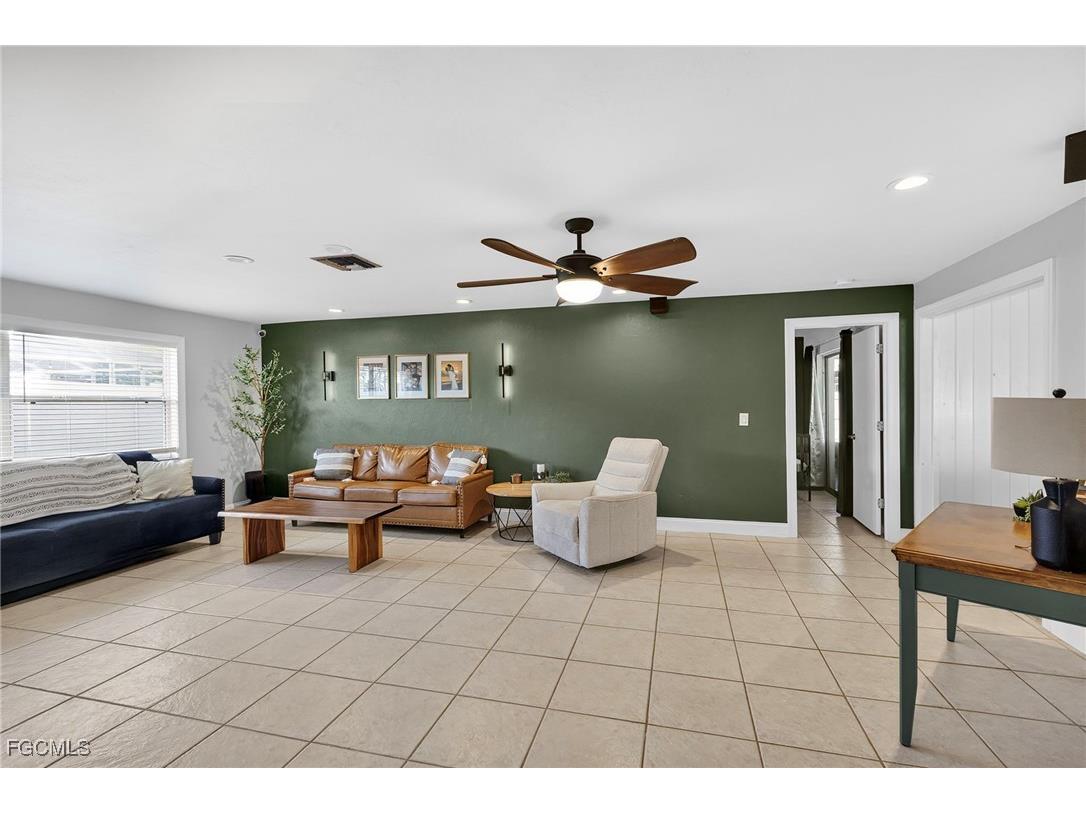 2413 Woodland Circle Fort Myers FL 33907 2026000742 image5