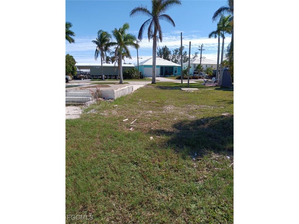 2413 York Road Other FL 33956 2026003164 image4