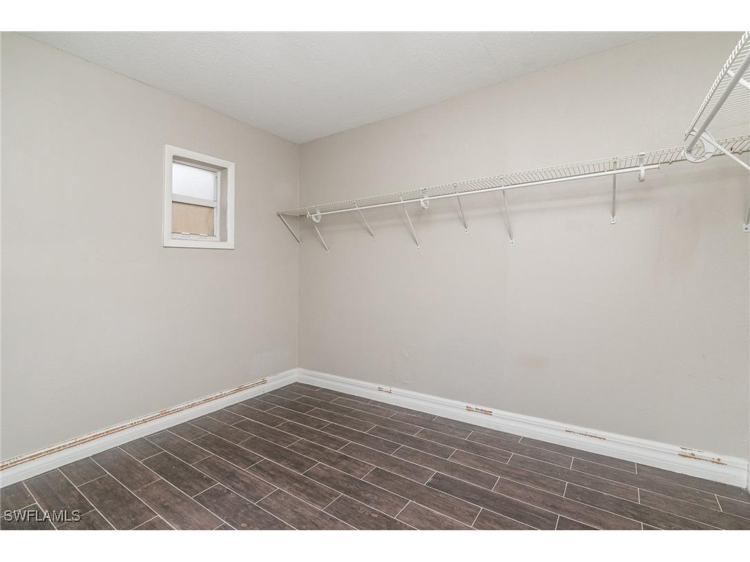 2414 Parkview Drive Fort Myers FL 33905 225044596 image21