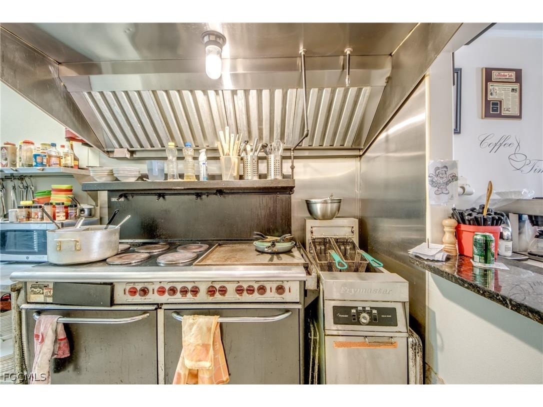 2414 Tamiami Trail #C Port Charlotte FL 33952 2026009828 image17