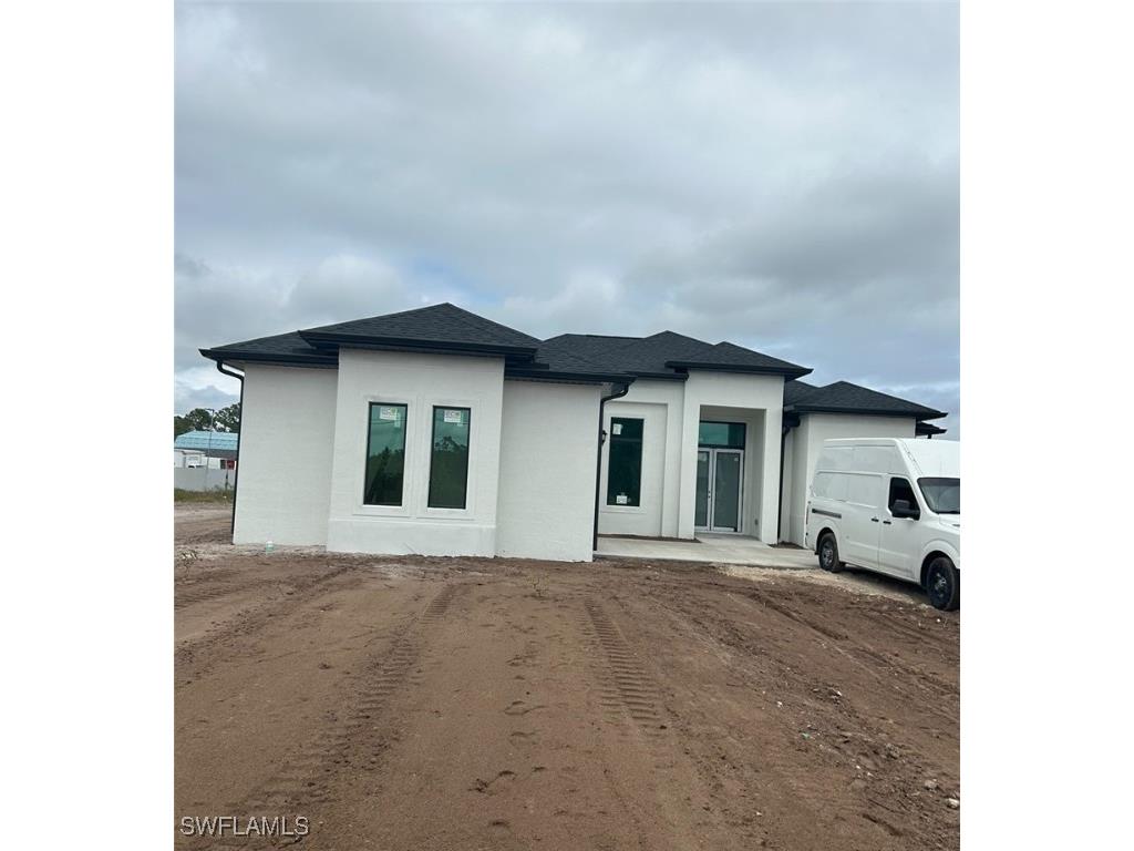 2415 56th Avenue NE Naples FL 34120 225036250 image1